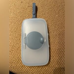 Skip Hop Grab and Go Snug Seal Wipes Case